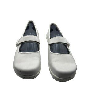 Klogs Ashley women’s size 8M white Mary Jane nursing comfort clog with inserts